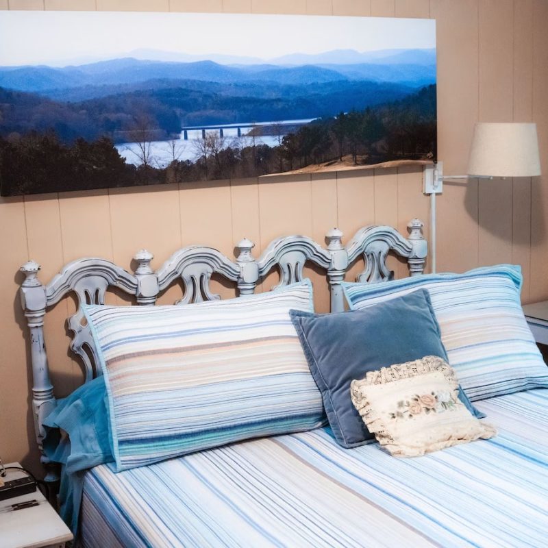 The Lake Cabin Photos